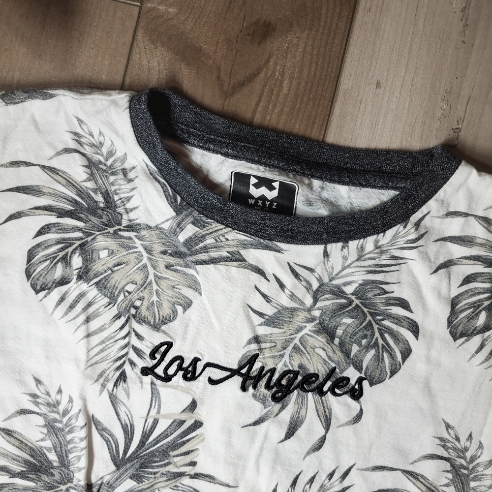 WXYZ Los Angeles Tropical Leaves Graphic Print Cotton T-Shirt Boys Size Medium